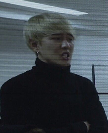 OneInOblivion's tweet photo. @Serenity_0915 @bixxkd @YG_iKONIC @bobbyranika @sssong6823 @ikon_shxxbi @D_dong_ii Can’t be in charge of the clowns without being a clown 😭🤷🏻♀️🤦🏻♀️👀
@bixxkd @D_dong_ii @YG_iKONIC
#iKON #AFlowerForHanbin #ComeBackK https://t.co/et2SWsfHJf