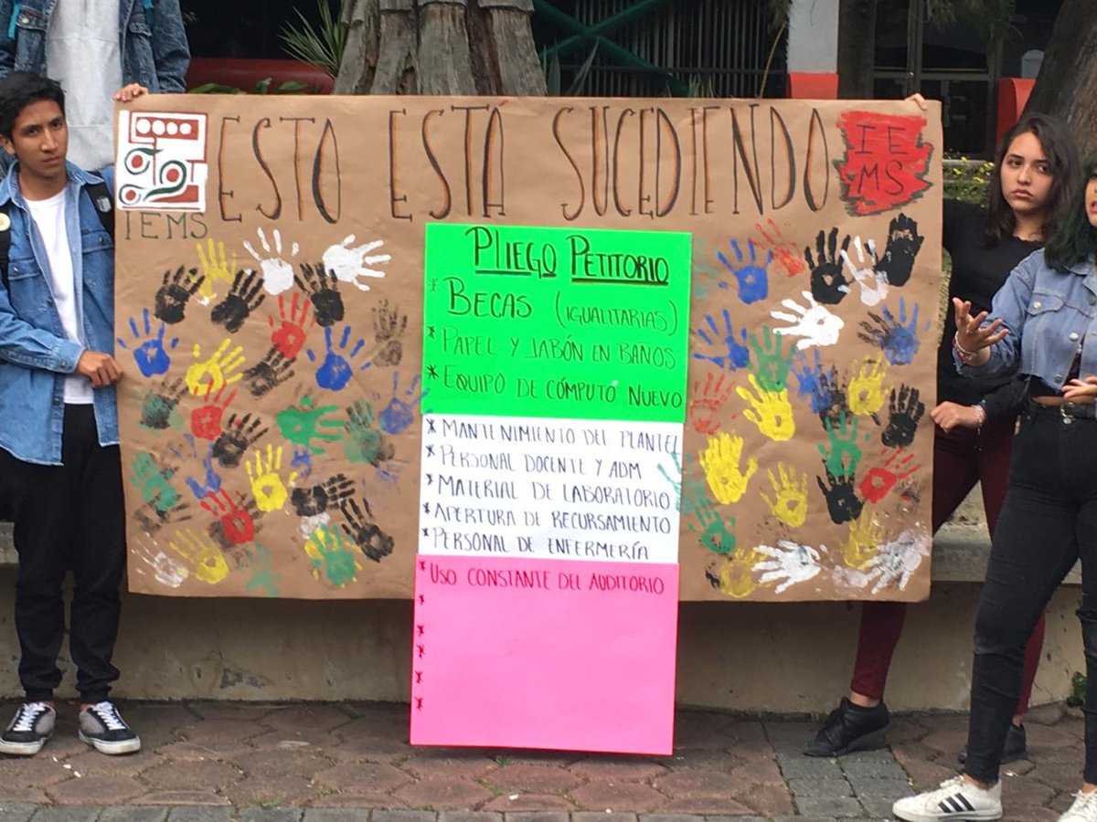 Valmillerkarma's tweet photo. Suponíamos que el @GobCDMX apoyaría al bachillerato del @IEMS_CDMX, pero no cumplen contratación de docentes, administrativos, bibliotecarios, laboratoristas ni médicos para atender a estudiantes. No les han otorgado sus @BecasBenito #Protestadeestudiantes @AristeguiOnline https://t.co/nazuMV1zlp
