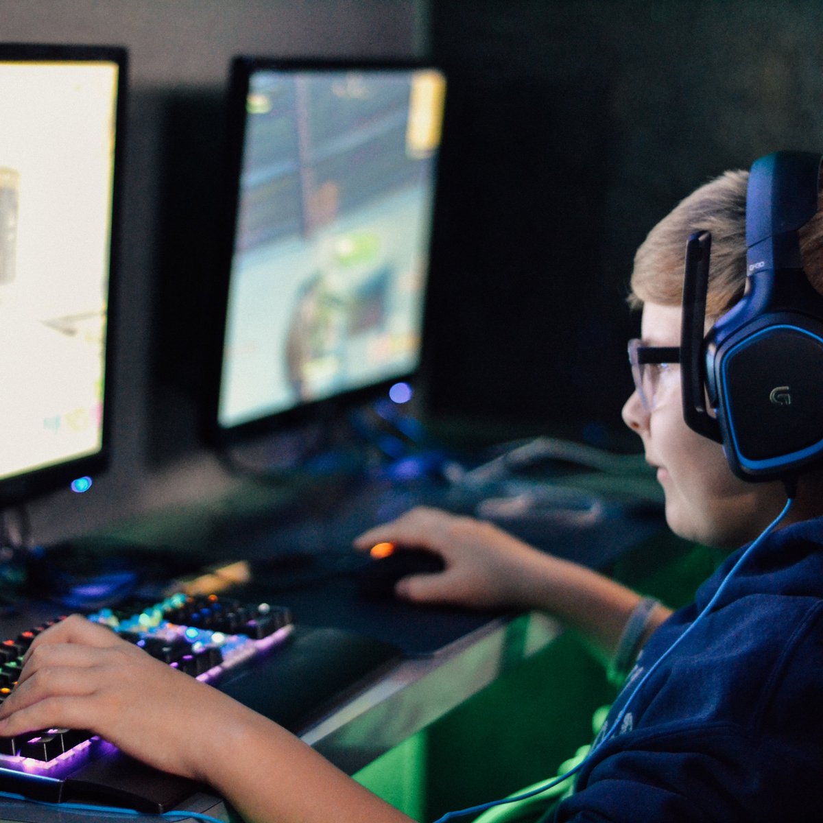 Let's face the facts… Kids play #videogames  for over 2 hours each day. But did you also know that kids with #ADHD demonstrate increased #focus and concentration when playing digital games? #ADHDAwarenessMonth 
planitcommander.com/the-video-game…