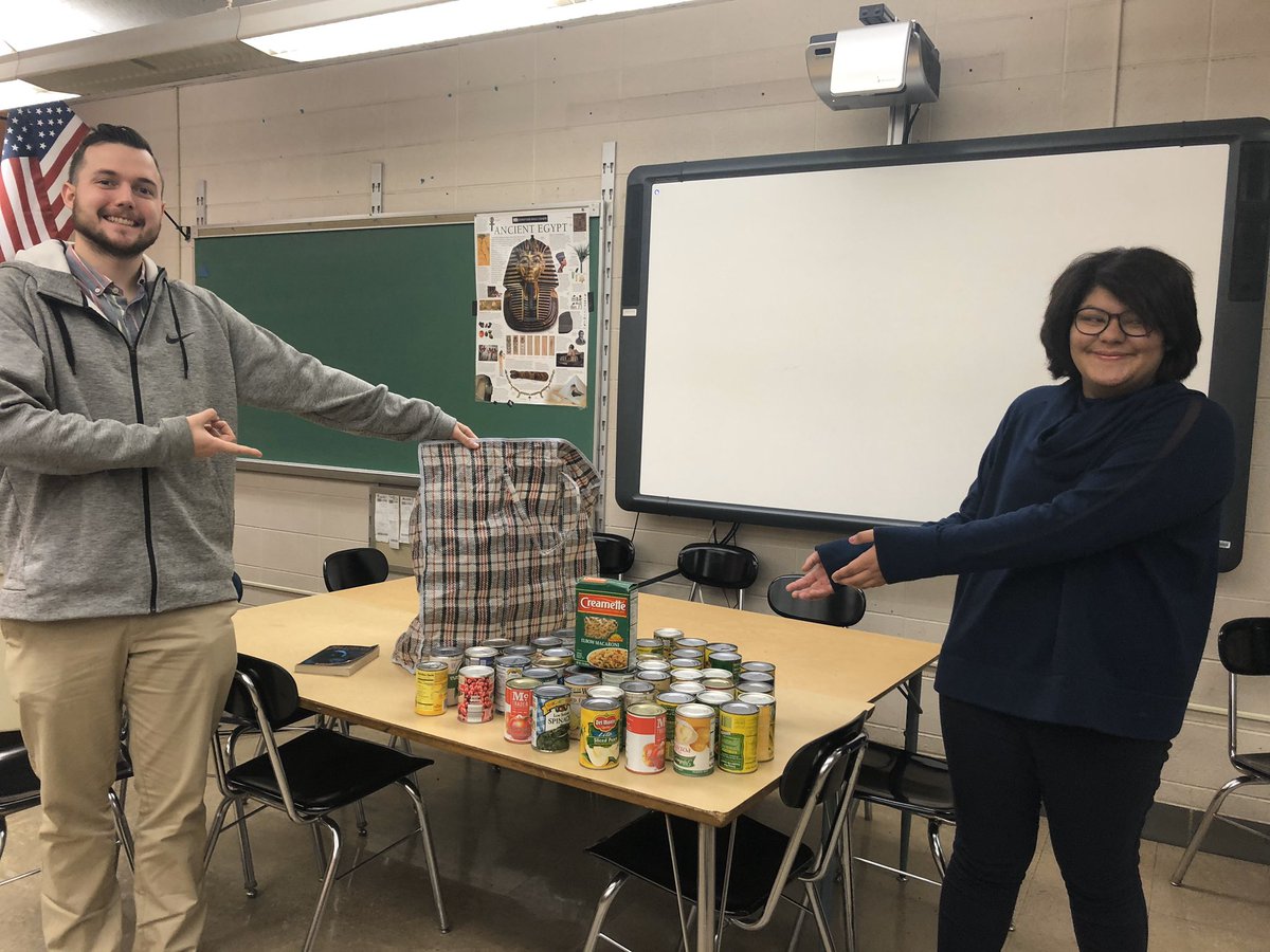 ScottMSTeam7B's tweet photo. Shout out to Kenya Cruz of Mr. Mooreβs advisory, for bringing in 49 cans for the student council food drive! ππΌππΌππΌπ§‘π #Connections #HungerDrive #SchK12
@SMSHammond https://t.co/LygV91eova