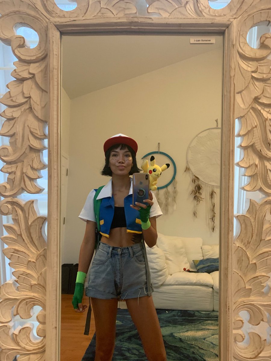 JheneAiko's tweet photo. i have like 5 more costumes 🥴 https://t.co/6cqArOUFVN