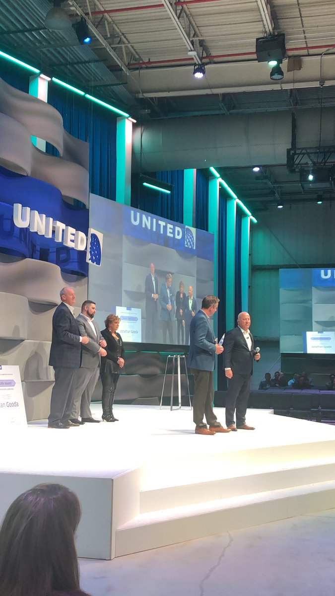Philip_Pezza's tweet photo. Congrats @jonathangooda for winning the Thomas J Kelley Award!  Great mentor, friend and leader of so many at United @Steveatunited @JMRoitman https://t.co/QSpILVOK5B