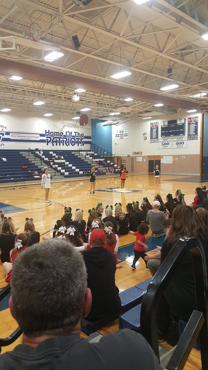 Maria Snow makes it to the final round of the toe touch competition!