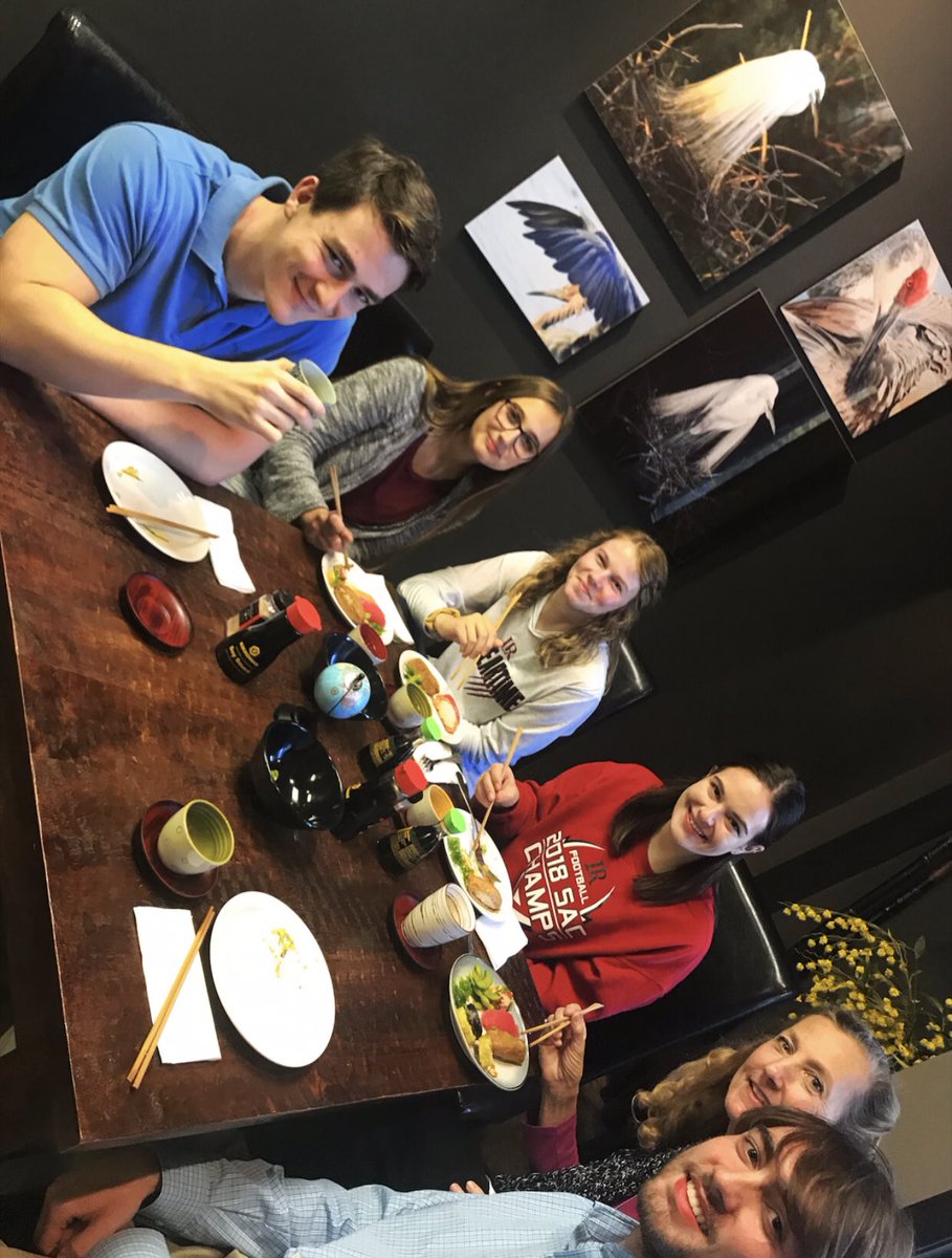 Alex_LRU's tweet image. The Lineberger Fellows, a professional development group at LR, had the opportunity to experience the Japanese culture tonight. Umi gave the Fellows a wonderful night full of Japanese traditions and customs along with the opportunity to try on traditional kimonos and make sushi.