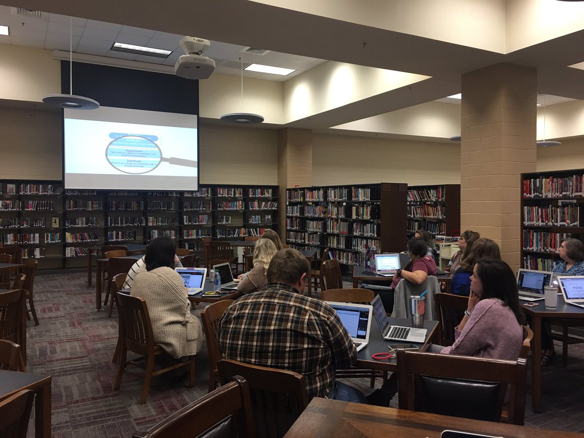 stephcotnam's tweet image. Today teachers at Brandon High School discussed SAMR. Our focus is to transform learning with technology best practices. We learned to use Flipgrid to help us achieve the level of modification on the SAMR ladder. @BulldogsBHS #RCSDg2b #traditionofexcellance