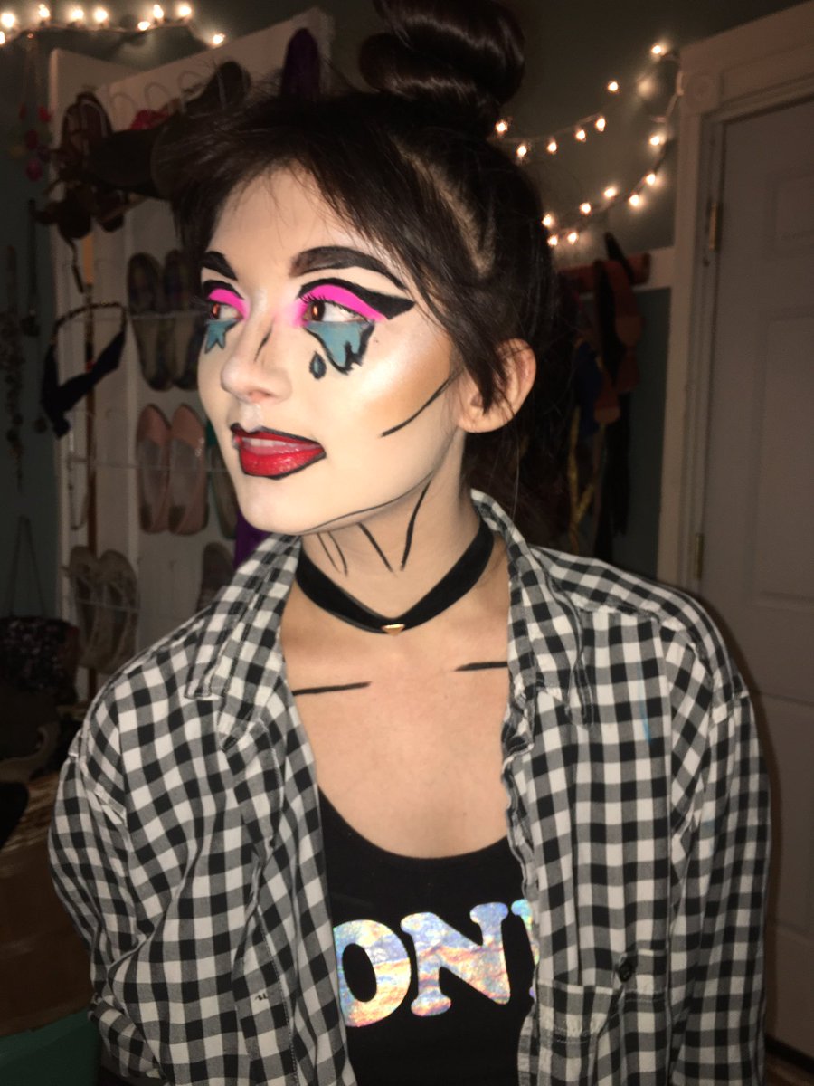 _k_mua_k_'s tweet photo. DAY 27 #30DOL IS #popartmakeup K ππ ft the @jamescharles @morphebrushes palette and @toofaced Peach foundation https://t.co/3k1blfnwAt