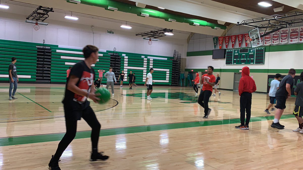 #SLChangeMakers #StormLakeHighS2 
Kickball has started. Students are having a great time!!