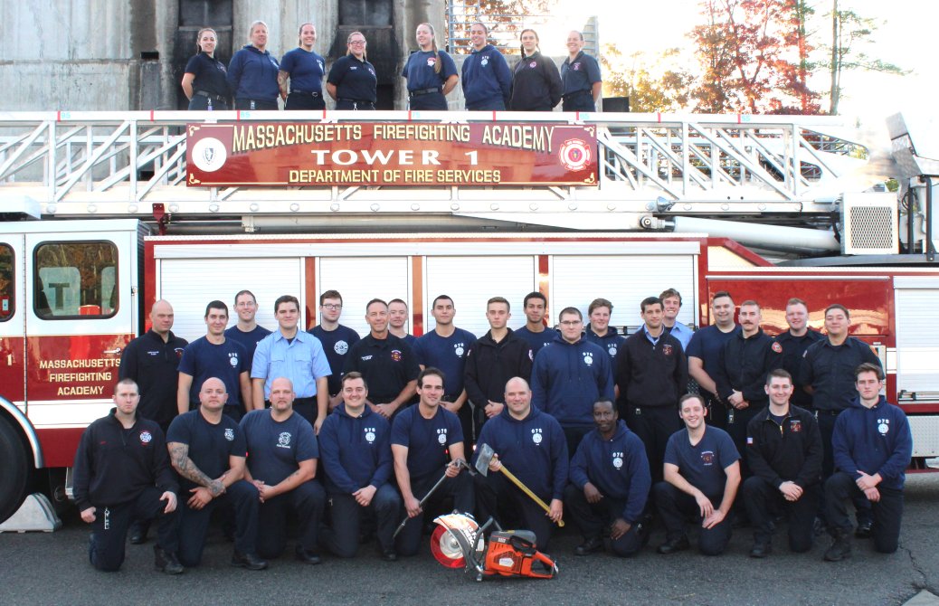 MassDFS's tweet image. Congratulations to the 36 members of Call/Volunteer #Recruit Firefighter #Class78 who graduated tonight! Read the press release: ow.ly/ZNUQ50wVEKq