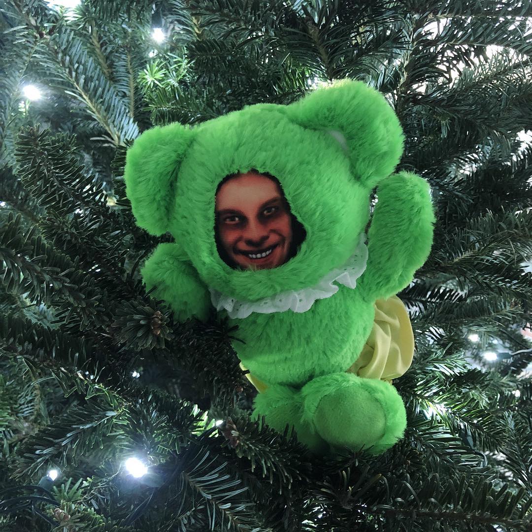 bestialoculapsu's tweet image. 👹🐻👺 Disfraces de sugerencia para: O•8OO•GHOSTING. Próx viernes 1 de noviembre ● 10PM/5AM • DJ Tuer-K • Saint Wave • Alvy Singer • Bernardo Rísquez (vinil dj set) • Izumi Takahashi • DJ B.B.Stialo • $10 / Locación privada (+info DM) #DonkeyRhubarb #Aphex