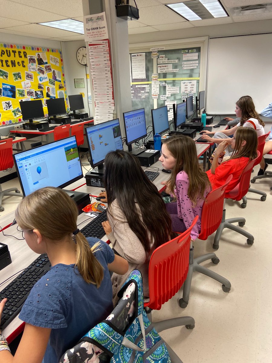 EdmeMel's tweet image. Girls Who Code: Encouraging our girls to pursue STEM and computer science careers #solvingfutureproblems #GirlsWhoCode #criticalthinking #problemSolving #believein @APSGifted @BoykinBryan @WMS_WolfPack @wmspta2019