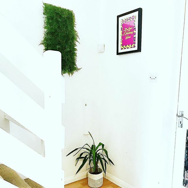 Hey y’all! How’s your Monday been? ⠀
⠀
I’ve started to update our home a little, obviously with it being rented we can’t go the full Insta and paint it all black like I’d want to! 🤣 As great as they are, I think the letting agent would totally turf us out on our ears, and no…