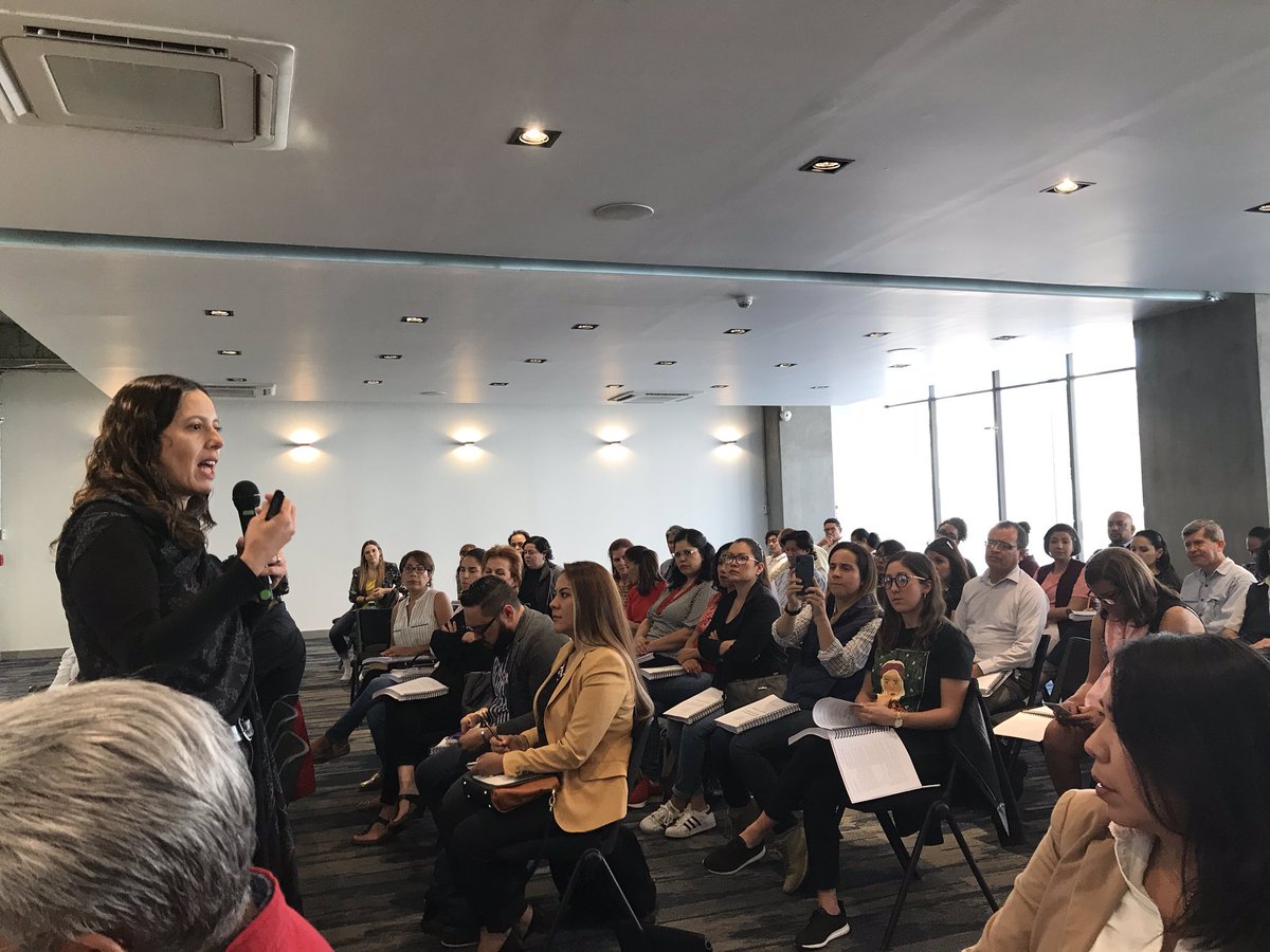 Elementos esenciales en la procuración de fondos: investigación, mercadotecnia, relaciones, ética y rendición de cuentas -Ana Luisa Ramirez de <a href="/afpgdl/">AFP Guadalajara</a> #OSCJalisco