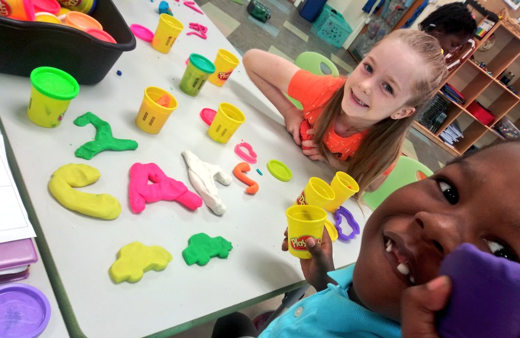 lwaterfield13's tweet photo. Proud of these playdough wordies! #go #2cars #sforsword and #bforball #sightwords #beginninglettersounds
@lusk_courtney https://t.co/4obr3jpip5