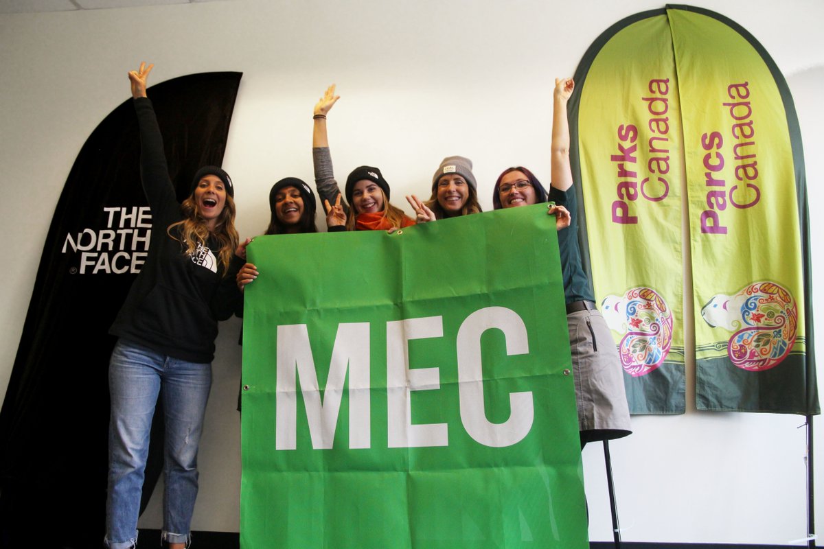 pcparcsavie's tweet photo. Nous sommes très heureux d’annoncer que les gagnants du #DéfiDesClubsÉtudiants 2019 sont… 🥁
Le club Parcs Canada de @VIUniversity qui ira au #PNduMontRevelstoke et au #PNdesGlaciers 🗻et le club Parcs Canada de @mcgillu qui ira au #parcmarinSSL 🌊@mec @thenorthface https://t.co/HbTUd0V9iX