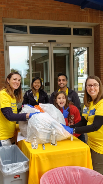 HopkinsMedicine's tweet photo. Johns Hopkins Hospital and @hopkinsbayview collected almost 90lbs of medications at the National Drug Take-Back day this past Saturday.  Looking forward to the next event in April, 2020. #JHTakeBack https://t.co/ewAfb0ShpB