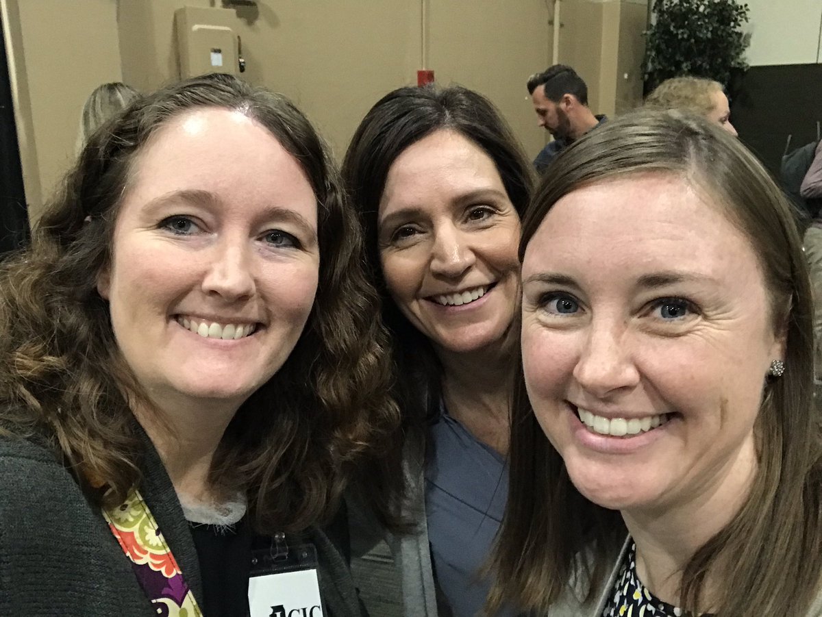 leahod's tweet image. Do I love selfies?  No.  
Do I love these people?  YES.  
It was so good to see these former Berwyn family members today! They are all so successful in their coaching, and I’m so proud. ❤️ 
I’m also proud of our leader for making coaching a priority. ❤️❤️#d100inspires #ICIC2019