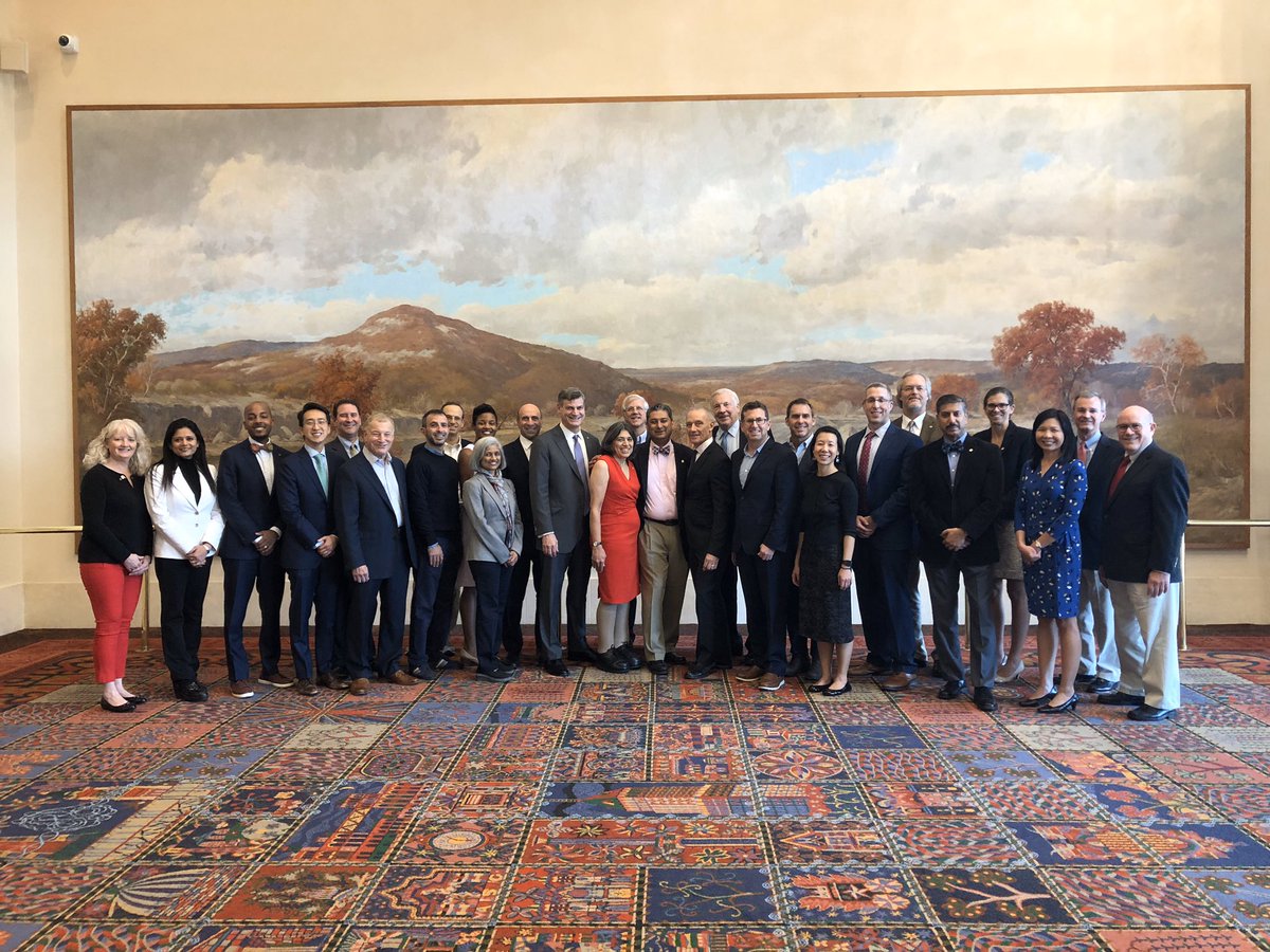SophieBalzoraMD's tweet image. Proud to work with such amazing leaders in the field. The collaborative efforts of the @AmCollegeGastro Committee Leaders that advance GI science forwards, and advocate for our patients and communities is truly inspiring! #ACG2019 #DiversityinGI
