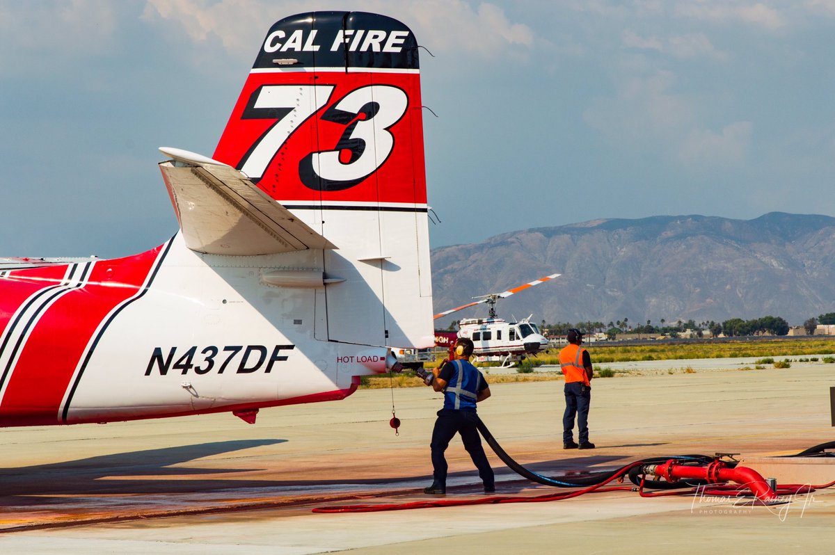 traineyjr's tweet image. Watching fires in CA, and reminds me of when I watched CalFire in action. While in LA for #SpotLAX2019,  a few of us rode down to the Hemet Ryan Air Attack Base to watch CalFire Air Ops on the Tenaja Fire.  It was quite a tuned operation.
#avgeek #airattack
