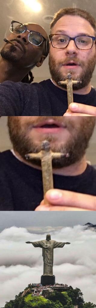 jGREENGRAPHICS's tweet image. #SnoopDogg  says #SethRogan rolls the best joints he&apos;s ever seen.