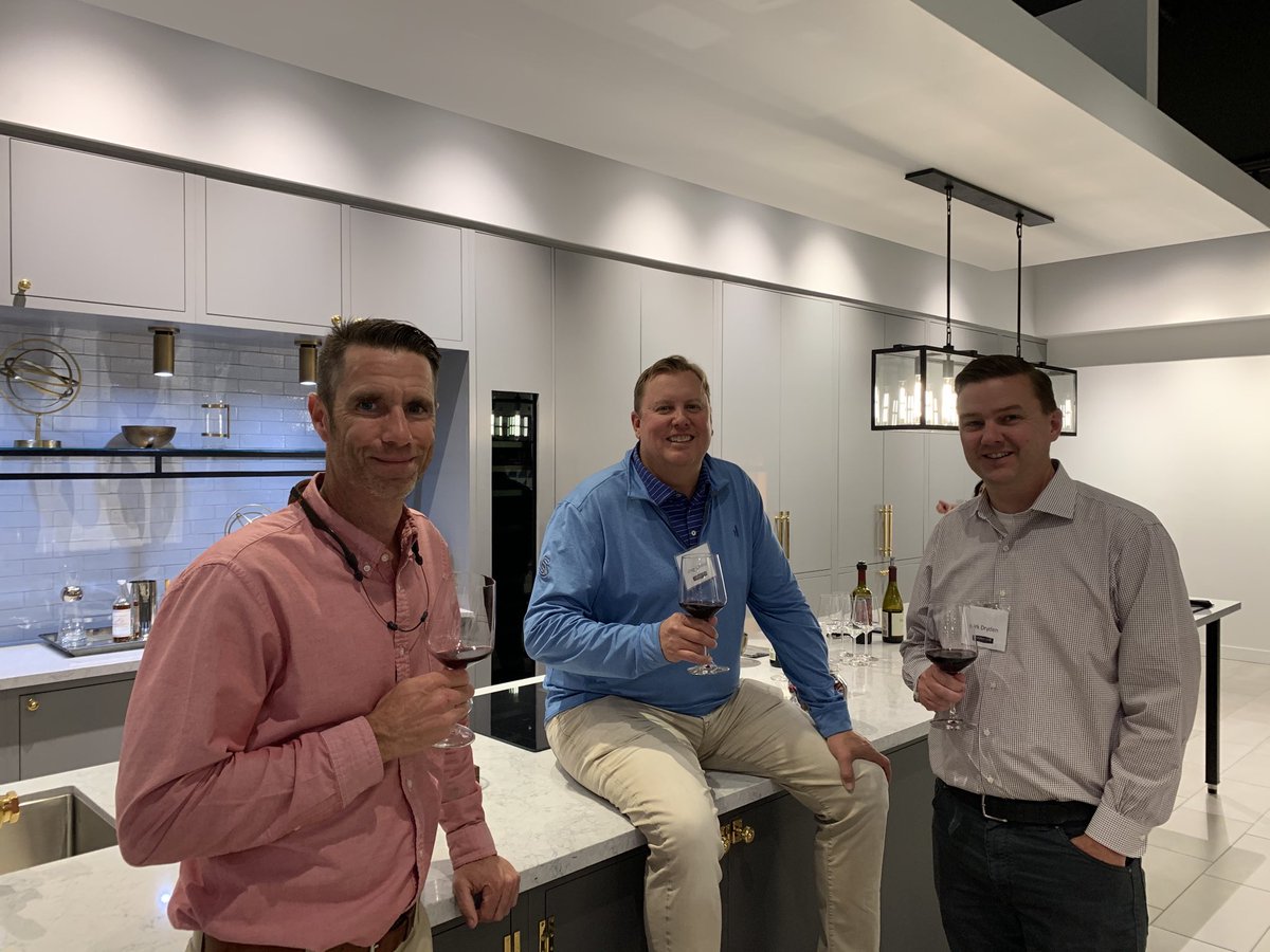 Flwildcat78's tweet image. always fun when your with great friends and business partners #SKSNapaEDC