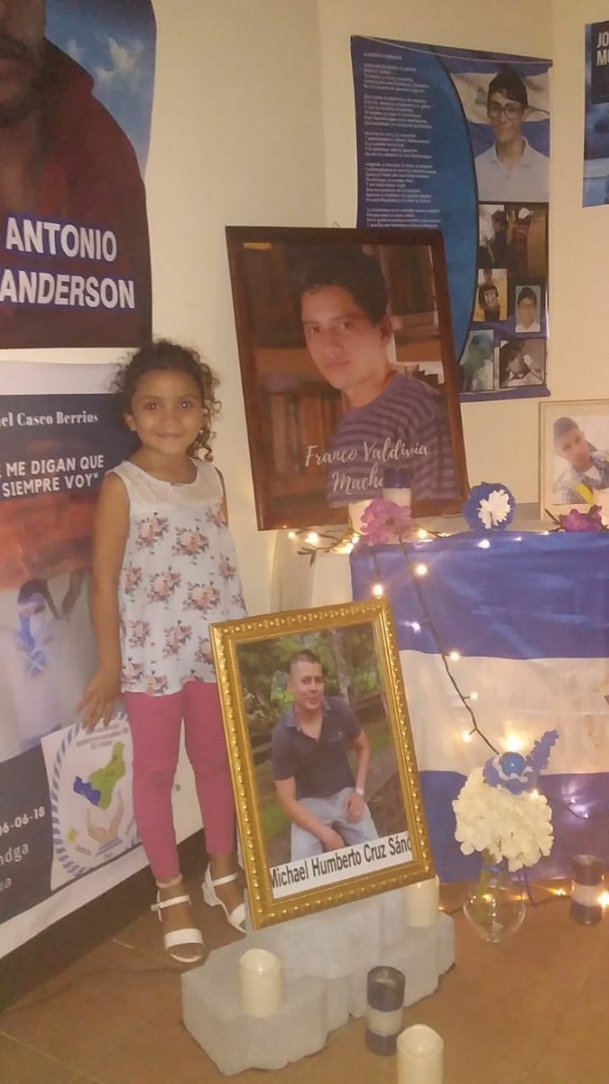 EsteliCoalicion's tweet photo. Luego de haberse bautizado el día de ayer, la hija de Franco Valdivia visitó el Museo de la Memoria, en especial donde está el homenaje a su padre. 

¡ERA ESTUDIANTE, NO ERA DELINCUENTE! 

¡JUSTICIA! 

#SOSNICARAGUA https://t.co/DCtc3zMZam