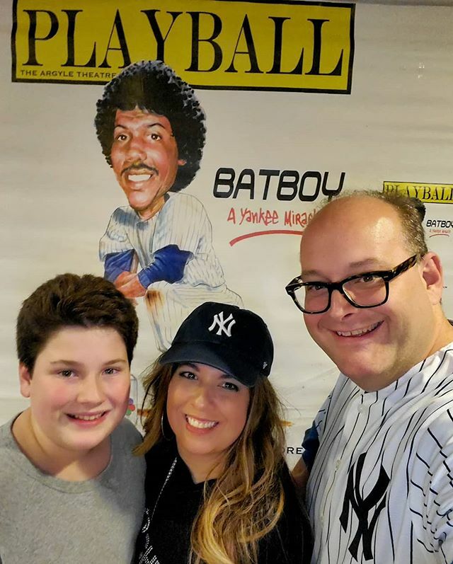 BigFatJoeyShow's tweet image. We&apos;re PROUD♥️ of our little big man 
Little Fat Joey.  He did an awesome job acting in the play:
BATBOY-A YANKEE MIRACLE...
.
.
.
.
.
#theminkisme #thebigfatjoeyshow #nyyankees #yankees #yankeestadium @yankees #argyletheatre #littlefatjoey #raynegronyank… ift.tt/32SttBm