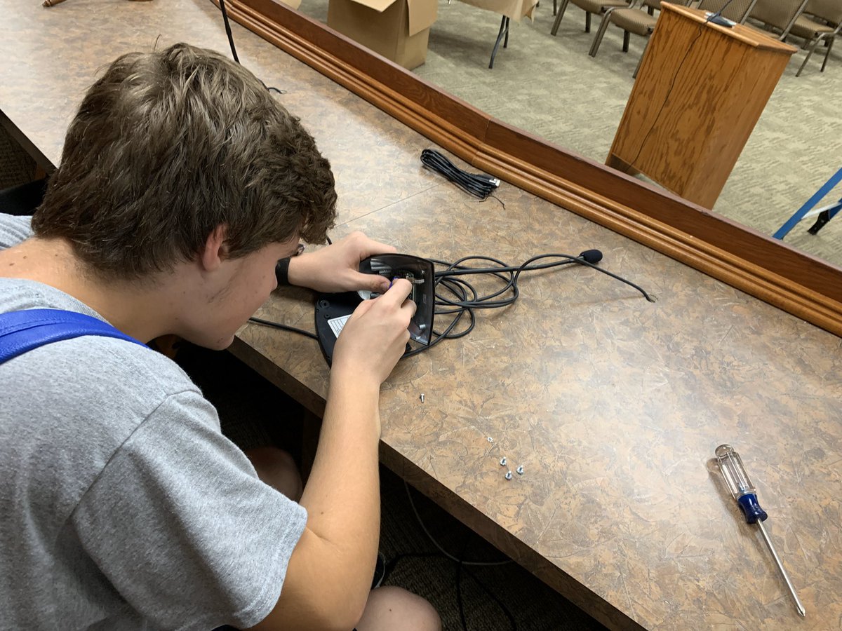 WHHS_SNN's tweet photo. Partially through with a mic/mixer install at Oakwood City Hall. This was a great opportunity to help give back to the community that we all call home! #snn #avtf #audiovideo #Oakwoodย #todayinsparta https://t.co/231d4vMScD