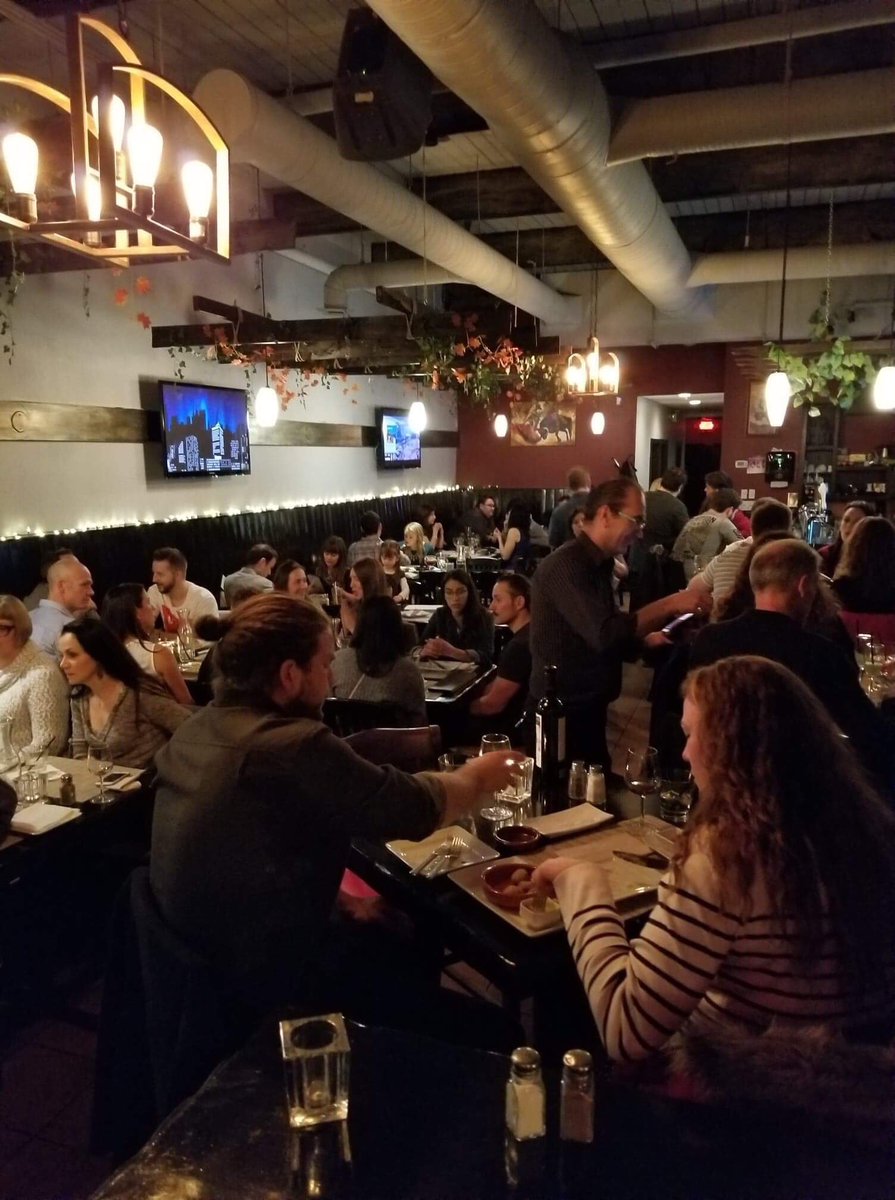 LasCanariasAB's tweet photo. Don’t let the weather and cold get you down, warm up with Las Canarias! We’ve got an amazing menu and drinks to help you forget that #winteriscoming...
#yyc #calgary #yycfood #yummy #restaurant #yycfoodie #sangria #drinks #yycrestaurants #drinkspecials #dinner #datenight https://t.co/hVQDGJef7o