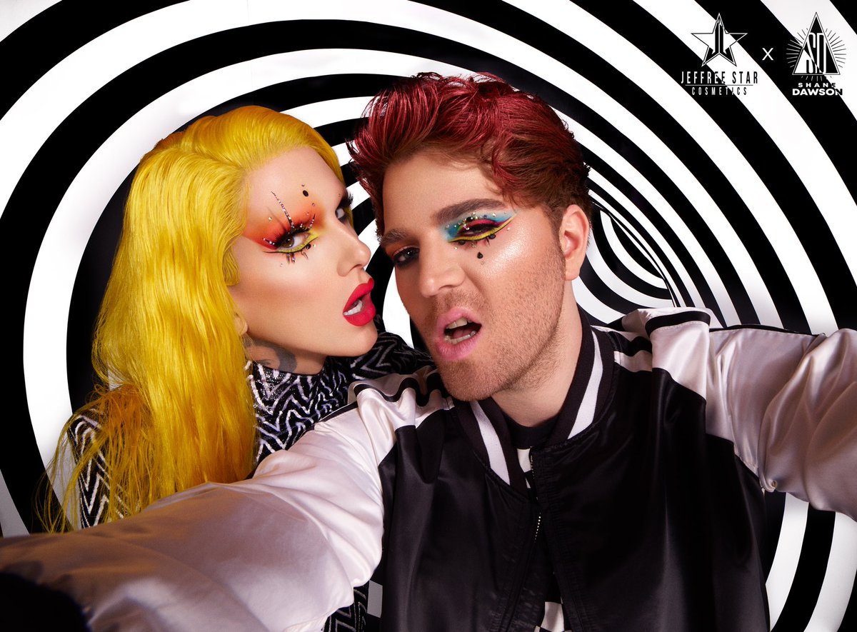 JeffreeStar's tweet image. THIS SATURDAY NOV. 2ND Shane &amp;amp; I will be doing a huge meet &amp;amp; greet at the @MorpheBrushes store at MALL OF AMERICA in Minnesota!!!! 🐷⭐️😱 I cant believe I got Shane out of the house again this year! Come celebrate our collection and meet us 👁 info to enter will be up Wednesday