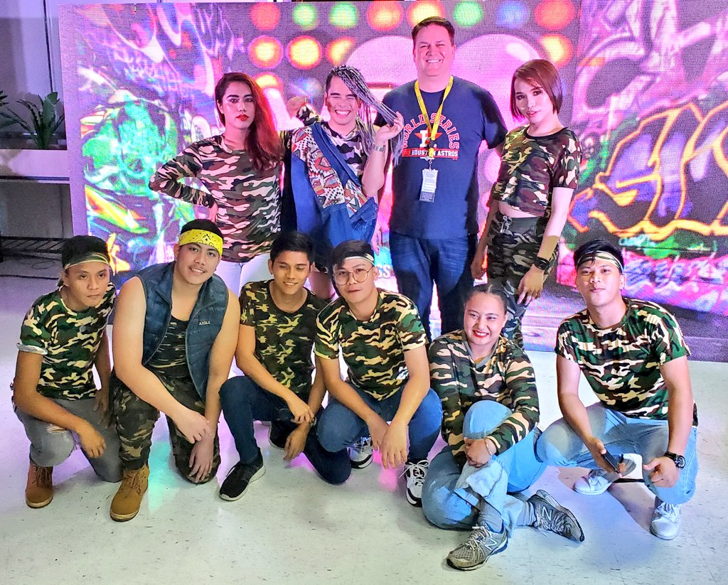 joe_farrell21's tweet photo. @QuezonCredibles @MakatiExcalibur @MDC100DAC @MDCSentinels What a #Great night. Teams that have FUN together #WinTogether #RONtourage #AwesomeATSD @Hylandr_ATT @KyleTCorum @BrendaStidham @ATTBryanA @granpappyflash @TyDorsey6 @_aldo__v @Rusty_Stork @julie_petzel @txfan159 https://t.co/3Be44FIgoc
