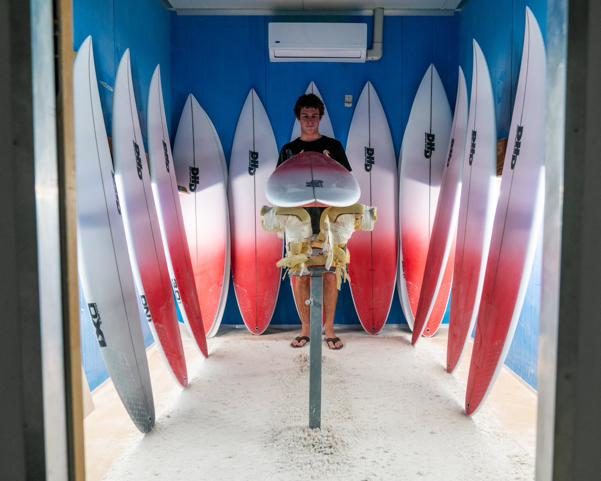 dhdsurf's tweet photo. Liam Obrien, all set for Hawaii. #DX1PHASE3 #DUCKSNUTS #SWEETSPOT30
https://t.co/YVzQ4yNM03 https://t.co/8Cwjaw0RJd