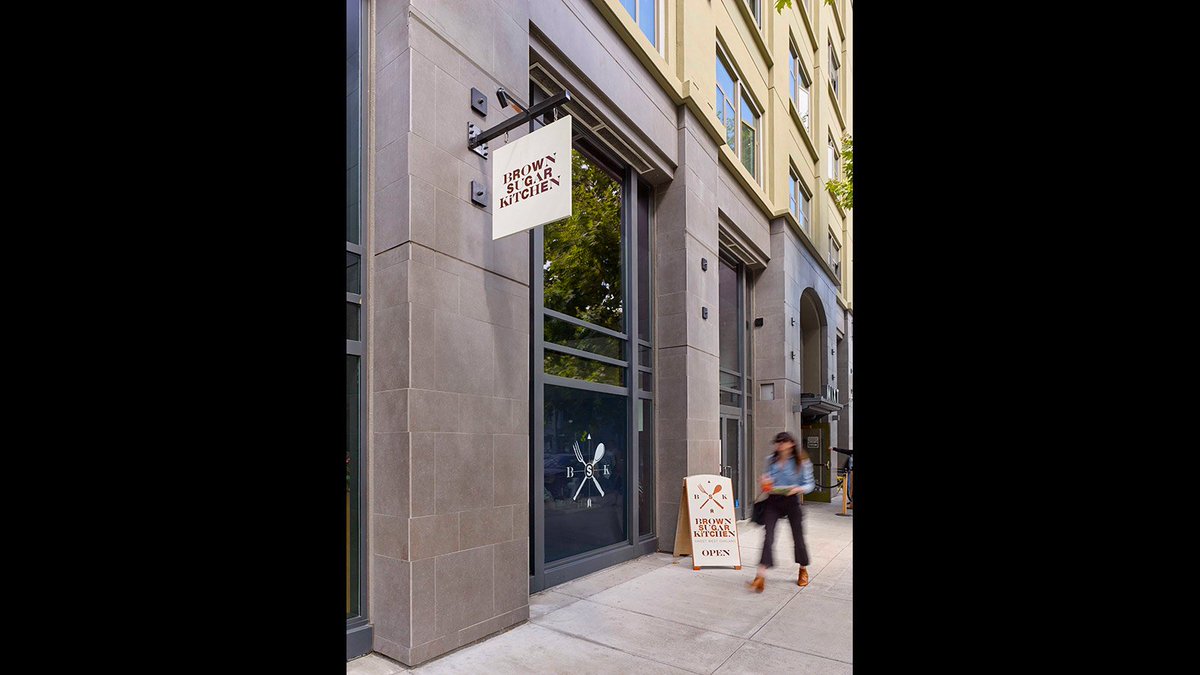 Heapet_official's tweet photo. #MeyerSound #Constellation Hits the Sweet Spot at #BrownSugarKitchen

At its best, fine dining pleases all the senses and annoys none. For #TanyaHolland, owner and executive chef at Brown...
@BrownSugarKitch @Oakland @MeyerSound @Apple @STARTECHdotCOM 
https://t.co/gLE6mxv49p https://t.co/FSa00t8CM3