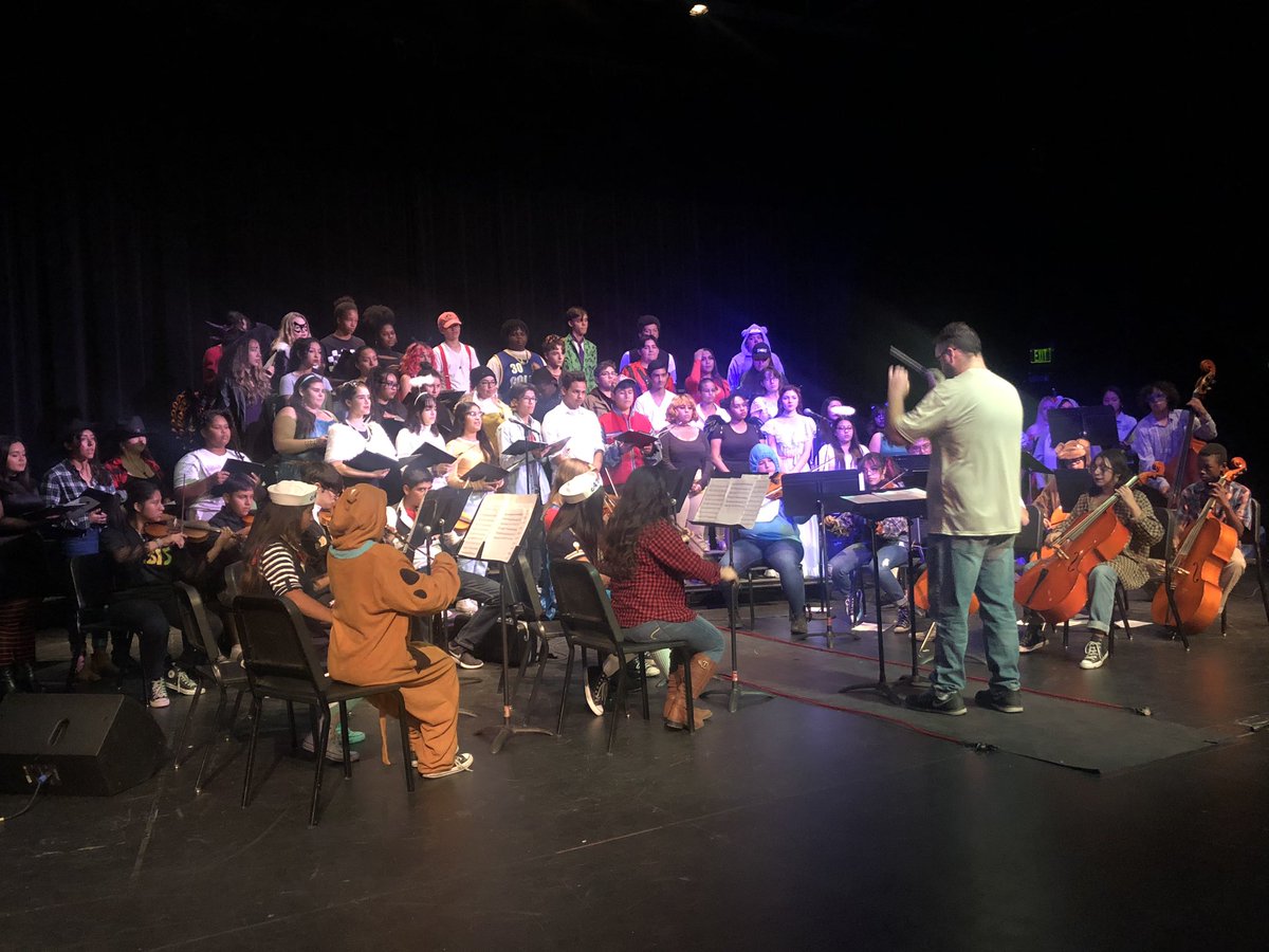 SanJacintoHS's tweet photo. The 1st Annual Halloween Choir and Band concert at SJHS showcased great collaboration and scary good talent! Great job @SjhsChoi @SJHSFineArts! https://t.co/CT2GkTKnB0