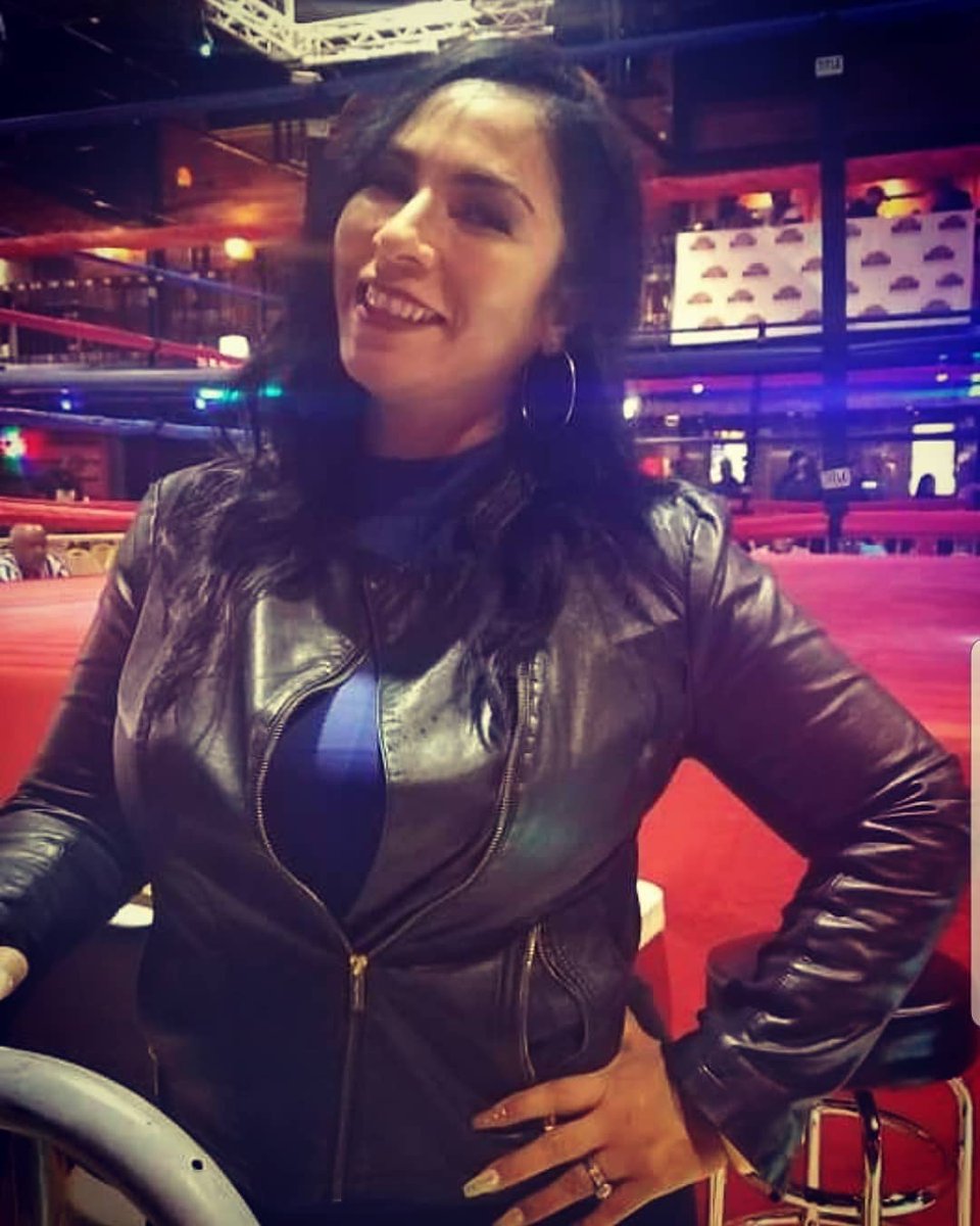 InTheRingWithC1's tweet photo. Living my best life.
#womaninboxing #usaboxing #texasselectboxingclub #cutwoman #trainer #futurecommentator #gymowner #ingodwetrust #intheringwithchristine #hardwork #teamnosleep #mediazilla #itsgonzo #blessed https://t.co/HHaWfbtYFl