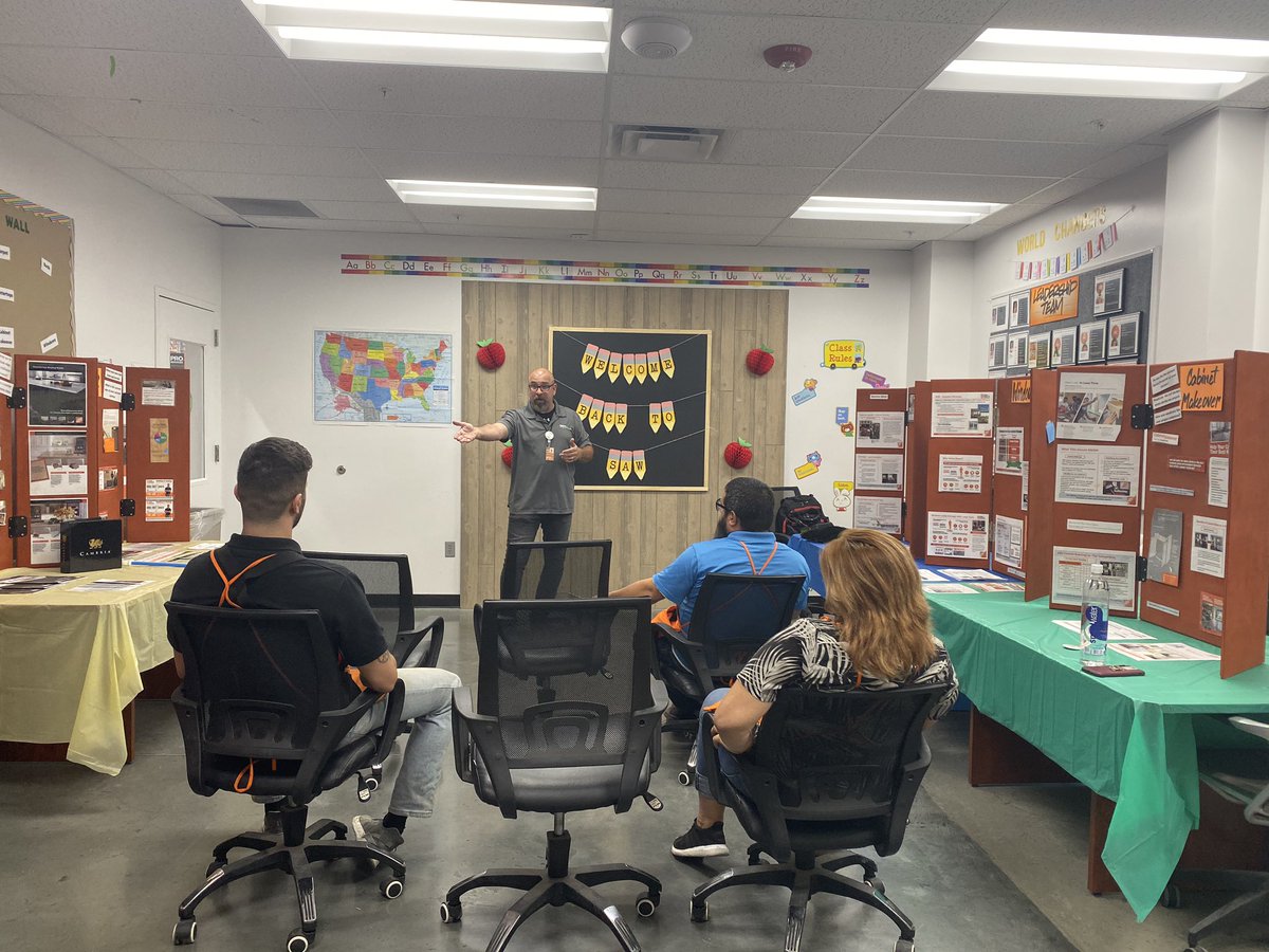 gutierrez1423's tweet image. Welcome Back to SAW! Awesome kickoff in educating our associates in services. Thanks to Frank for the support and stopping by for a PK! #schooltheme #PacCentralSAW @DavidHoyTHD @FrankSASM2304 @davgonz_2304 @nevops2304asm @PaulKellyTHD @OrmondLsormond @lupeadiaz @AstroLawnBACCLA