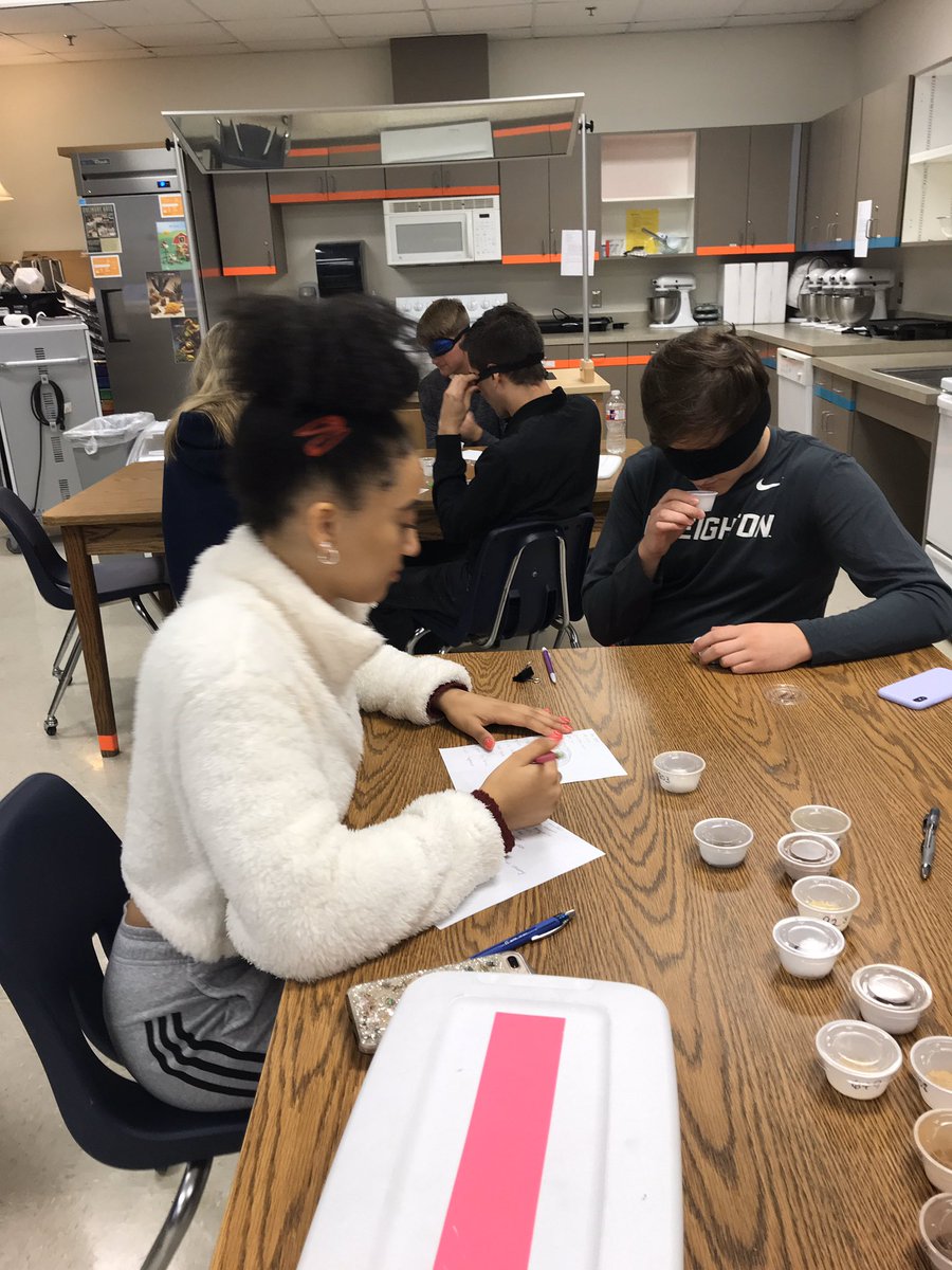 Cen10Food's tweet image. Food Science students participating in an Odor Recognition lab - whew! @Cen10titans @Cen10CTE #TitansLearn