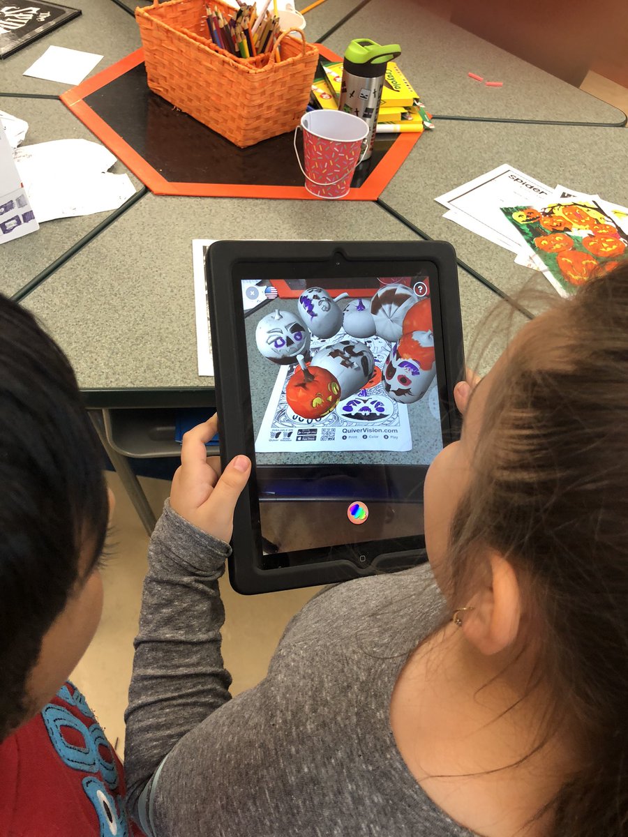 LasLomasGT's tweet photo. What a relaxing moment the class shared today while coloring our pumpkins and enjoying Monday. There was a little surprise for the students though. Calm was shattered when using the @quivervision app, they saw their pumpkins dance using AR!#rootedlaslomas #neisdgt https://t.co/3sq7LmCVaL