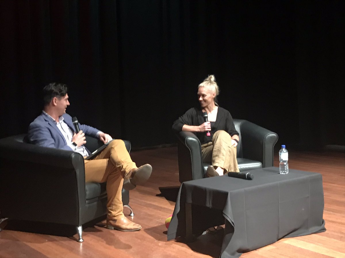 RabbittHannah's tweet image. “I grew up wanting to play football” honoured to hear from @erinphillips131 about her professional sporting career. An incredible basketballer and footballer. #BetterTogether2019