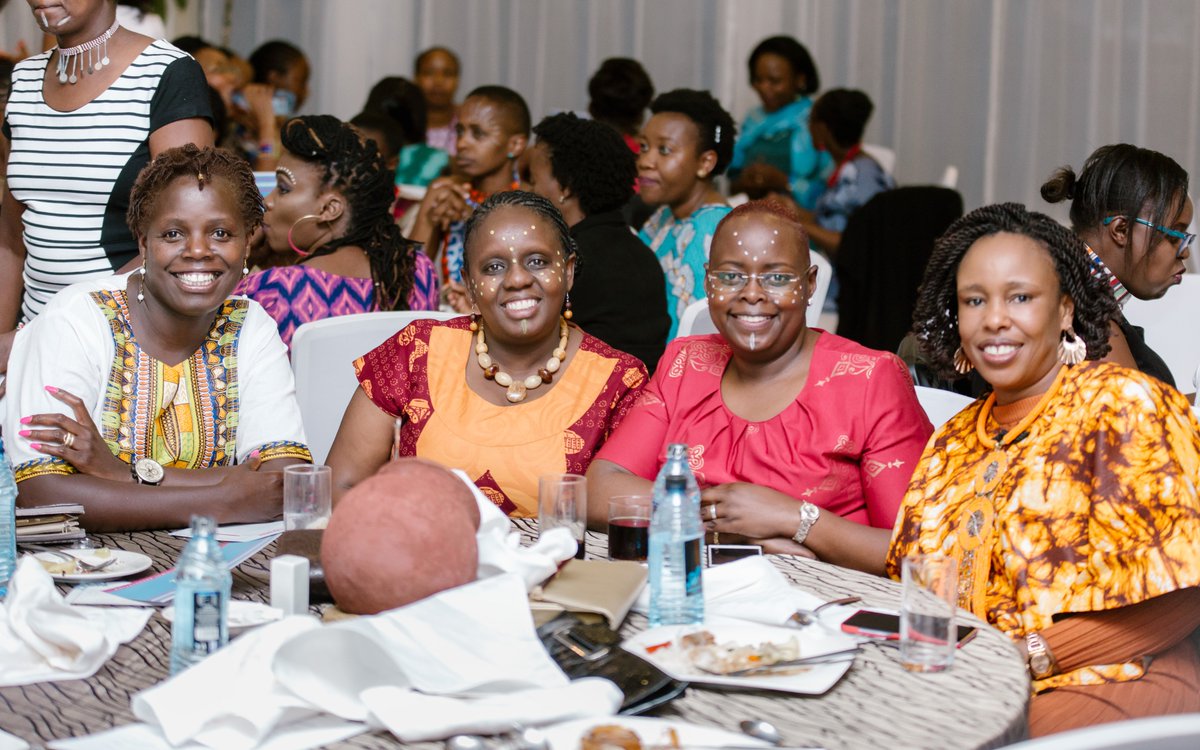 pangoalumni's tweet photo. Have you called up your classmates, deskmates, housemates or roommates yet? Get dialling now! Only 9 days to go to the #PangoAlumniDinner! Grab a table of 10 for just 35,000 bob! #GetInTheGroove #PayItForward @SafaricomPLC @CocaColaAfrica @ICNairobi @events_jamboree @anneodengo https://t.co/8YziOcEm6W