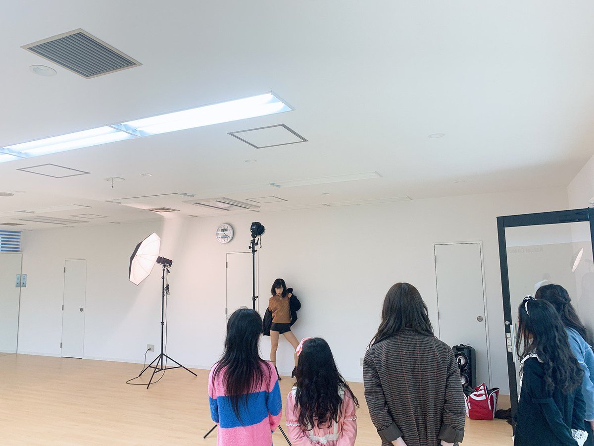 ＼❣️レッスン風景❣️／

先日、プロカメラマンの
 #久保ヒデキ さんと
 #須田絵子 講師による
スチールレッスンがありました☺️

ウォーキングレッスンだけではなく
このような撮影のレッスンもあるので
ぜひご興味のある方は
無料説明会、無料体験レッスンに
来てください💓✨