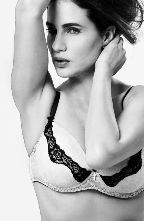 marcellosanfili's tweet photo. Sei sempre Meravigliosa la Perfezione Splendida @MorenaChicca L'eleganza la classe e la sensualità e un dono per poche"Donne"e tu le hai tutte.Tesoro Morena Sei l'amica la Donna più bella straordinaria e talentuosa del Mondo una #GnoccaPazzesca Ti #love❤️🔝🌹🌟👑🥰 😍😂💋💋😘 😘 https://t.co/iJQsIETjCW
