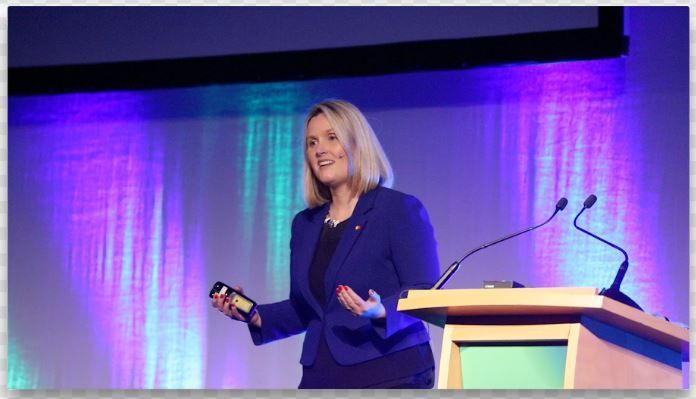 elainebeare's tweet image. The #EvolutionofWork: How to prepare for a job in 4 steps via @Irish_TechNews #FutureofWork buff.ly/34gyrZ1