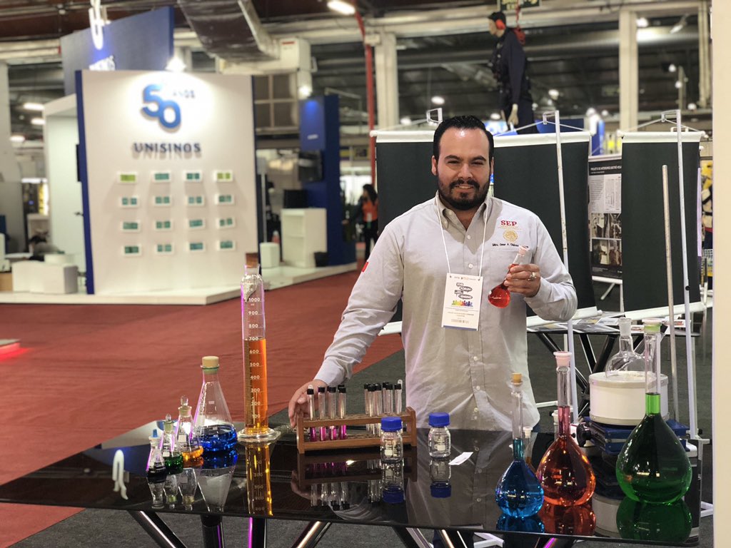 La actualización constante es la base de la calidad profesional de un #Profesor. Por una #educación de calidad constate. #SIET #Investigación #Ciencia #Tecnología