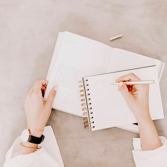 JanuaryMade's tweet image. TO DO — What. A. Day. Both my computer and laptop decided to have hissy fits today so while they got shut down (and yelled out), I used the time to get some chores done around the house as well as mapped out my next few months 📝🗓
—
The scary part is … ift.tt/2MXMI77