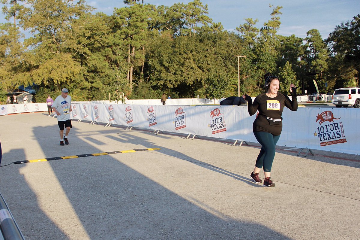 InteractKf's tweet photo. Memorial Hermann 10 For Texas Run🏃🏻‍♂️ thank you to everyone who came to help!! https://t.co/bD58FlJRTn