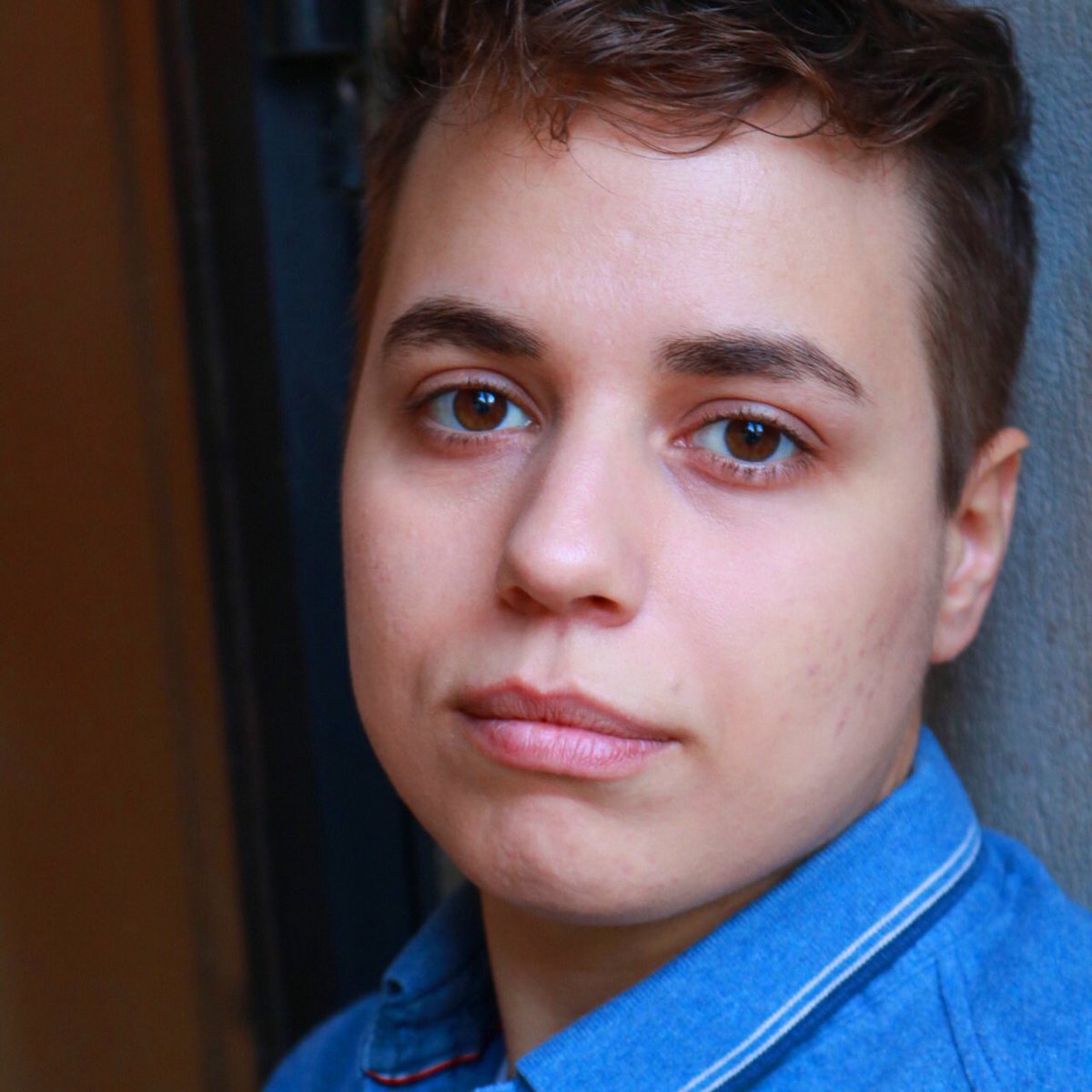 ryanflesch's tweet photo. My first headshots done 2 weeks ago by my lovely friend, Winter! All done in DTLA. #headshot #headshots #transgenderactor #transgendersinger #transman #losangeles #dtla https://t.co/saZPs6Www6