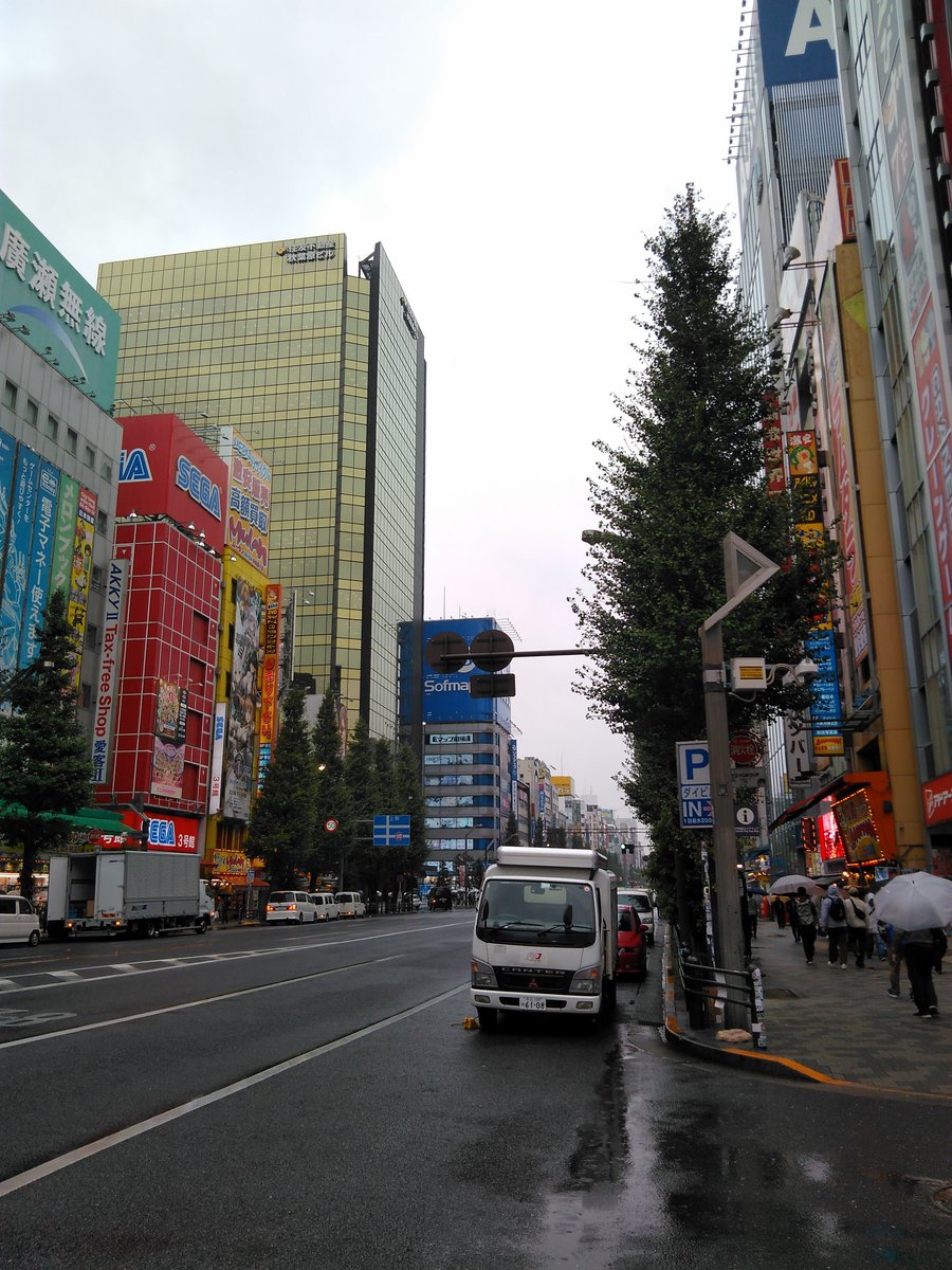zan2zanjp's tweet photo. 火曜日！
雨！ヽ(´ー｀)ノｲﾔｰﾝ

おはようございます！
家電のケンちゃん開店しております！

昨日に店頭デモ開始しました「クラシックモンスターV3.31」皆様の反応が良いみたいで何よりな感じです。
スタック増設可能なので「よーし、パ��今月は2入力増設しちゃうぞ」ってのが出来ちゃうんですわー https://t.co/wagsz51zwS