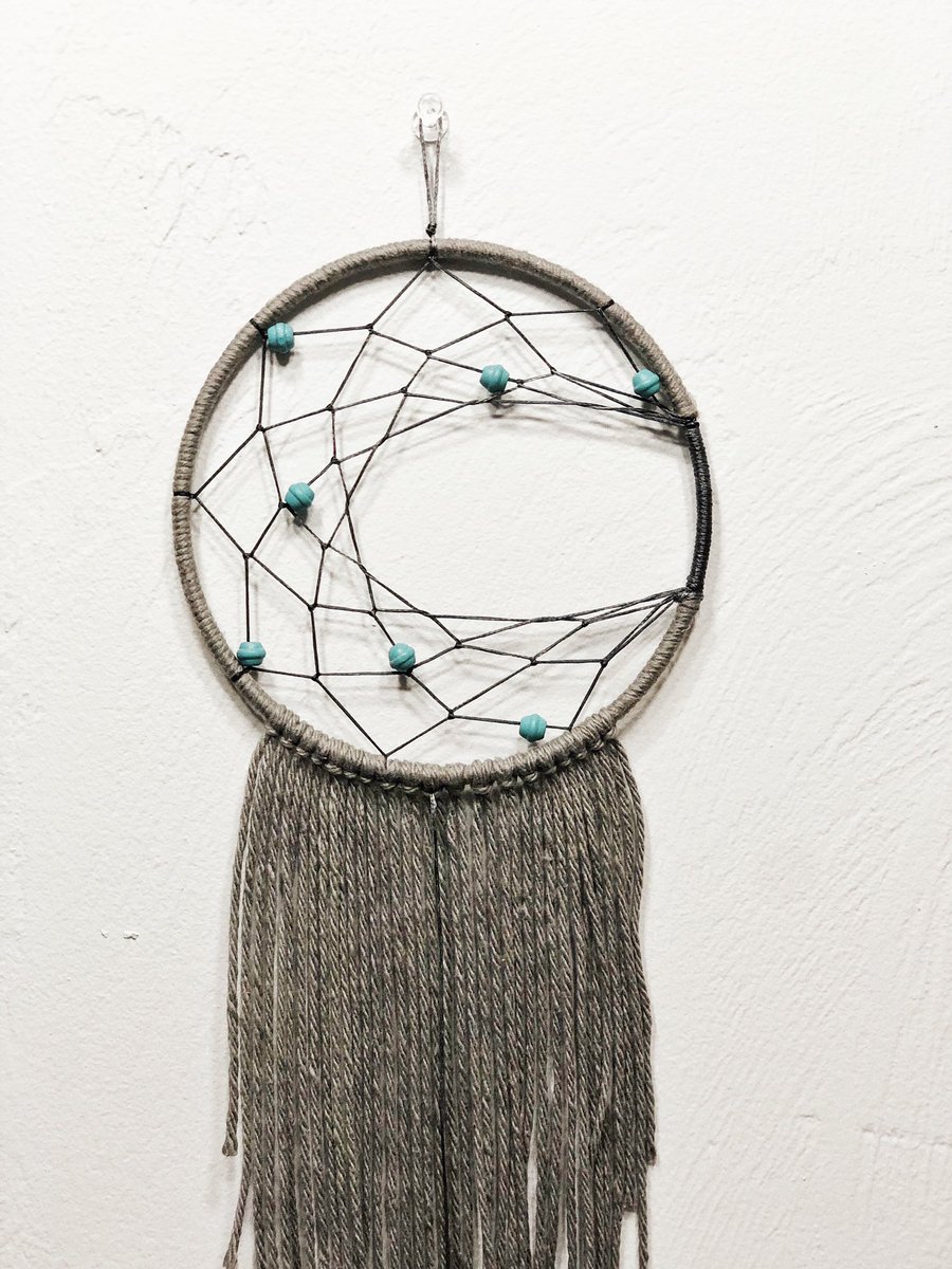 KiyahsCreations's tweet photo. Moon Dreamy 🌙 Available now, link in bio. 🌙 #Halloween19 #harvestmoon #october #fall #dreamcatcher #crescent https://t.co/X3iIJoh05E