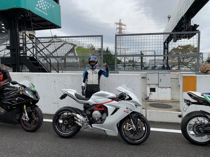 BMWDealerBlog's tweet photo. BMW Motorrad Circuit Experience14 西日本　参加レポート 前回7月の走行会に続きすべての走行枠が終了した途端の雨。 声を大にして言いたい！僕は雨男ではな～い！... https://t.co/goKzCBL1Qd via @MotorradBALCOM #bmwmotorradjapan #motorradbalcom https://t.co/7R7Nt5GiLU