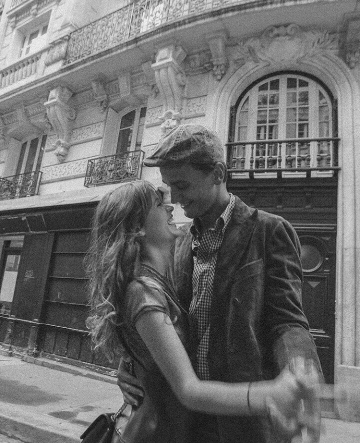 beck_maiaa's tweet photo. dancing with you https://t.co/EV0lTW9lGK